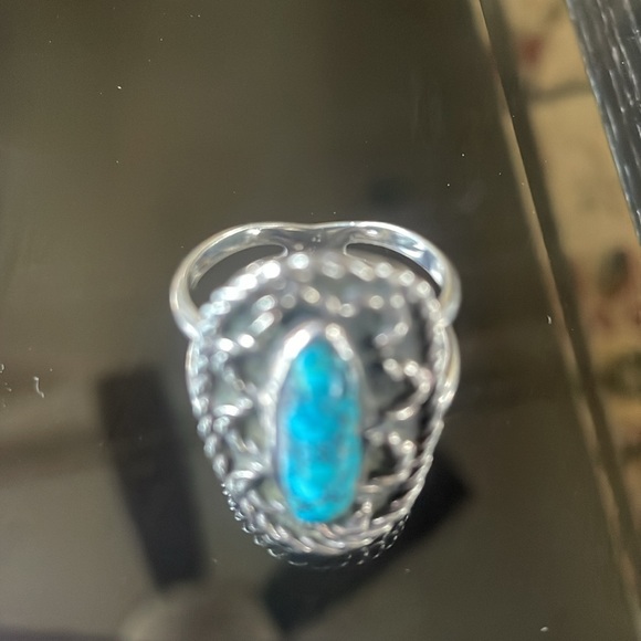 Turquoise Silver Ring - Picture 2 of 5